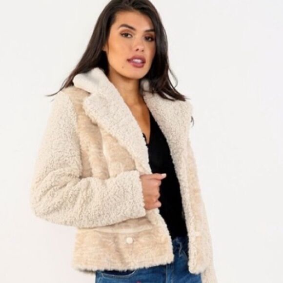 Marrakech
Women's White Thea Sherpa Jacket - Picture 1 of 7